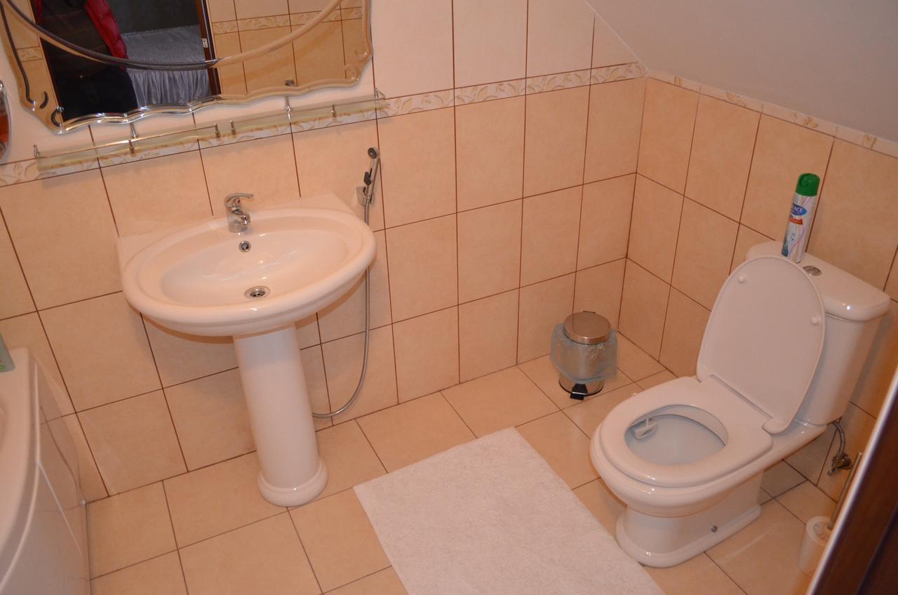 Hotel Fiyesta Starokostyantyniv Bagian luar foto